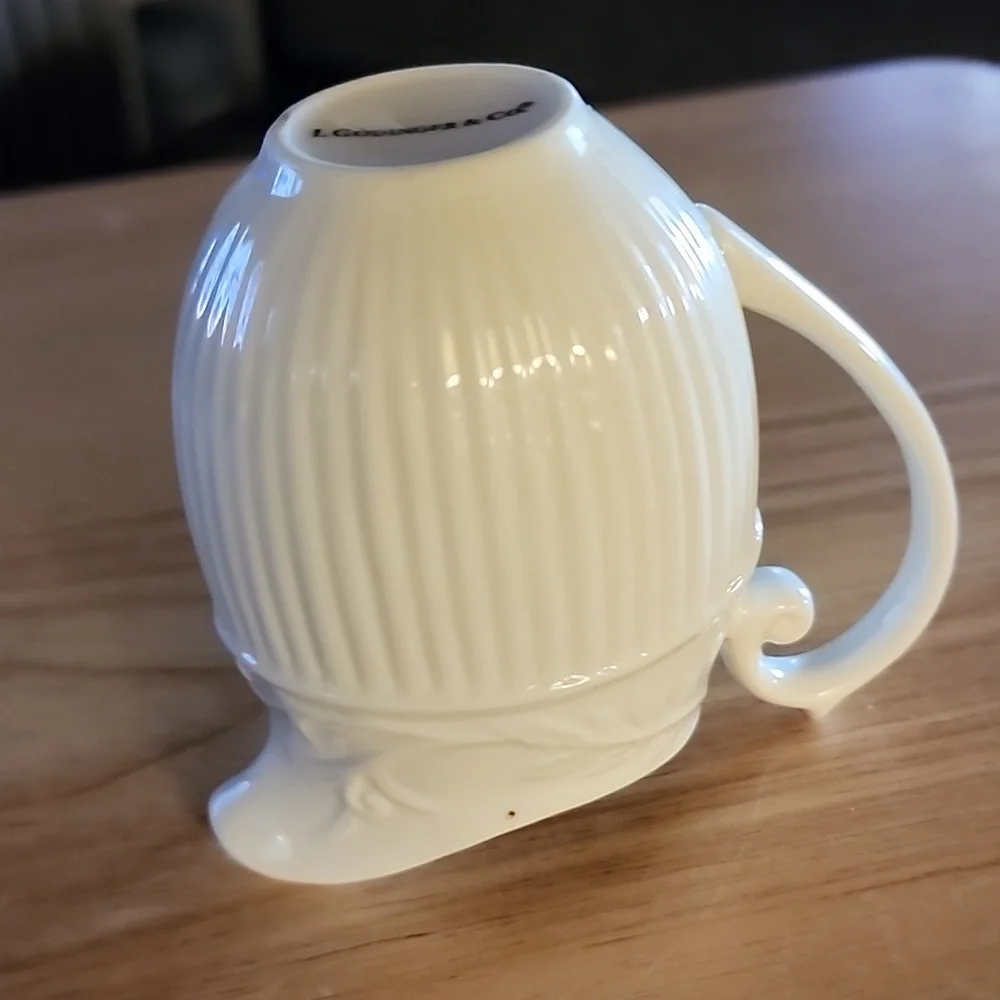 I.GODINGER & CO. IVORY CREAMER PITCHER. - Picture 6 of 6